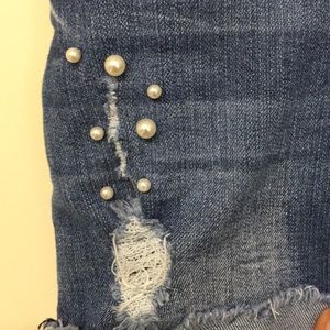 Vanilla Star Bottoms - Distressed jean shorts Vanilla Star Bottoms - Distressed jean shorts
